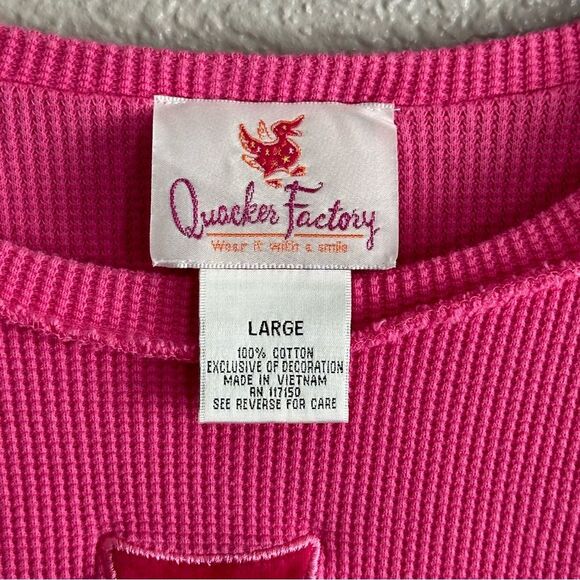 Waffle Knit Shirt Cross Embroidered Chunky Bedazzle Fuchsia Long Sleeve Sz Large - Picture 6 of 7